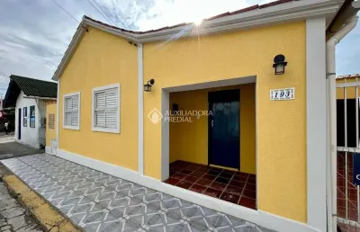 Casa com 3 quartos à venda na aderbal ramos da silva, 193, centro, garopaba, 68 m2 por r$ 2.100.000