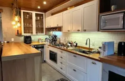 Casa com 2 quartos à venda na cristal, 15, areais da palhocinha, garopaba, 102 m2 por r$ 897.000