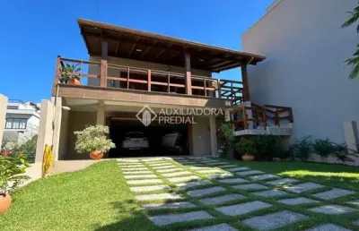 Casa com 3 quartos à venda na manoel geremias de paula, 124, ferraz, garopaba, 280 m2 por r$ 2.120.000