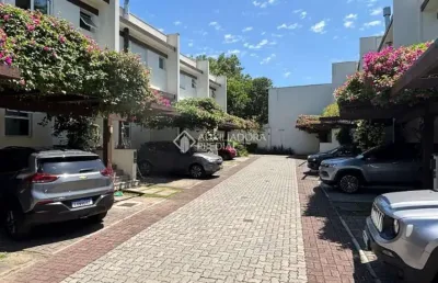 Casa em condomínio fechado com 3 quartos à venda na rua conselheiro xavier da costa, 3428, ipanema, porto alegre, 164 m2 por r$ 800.000