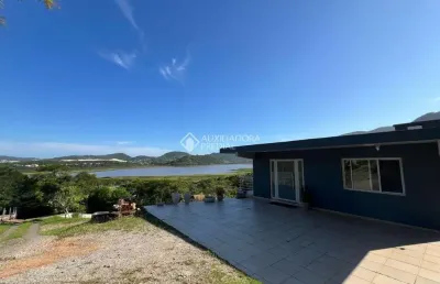 Casa com 3 quartos à venda na joão josé de souza, 978, macacu, garopaba, 192 m2 por r$ 1.750.000