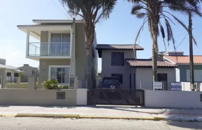 Casa com 5 quartos à venda na lageado, 238, centro, garopaba, 215 m2 por r$ 2.555.000