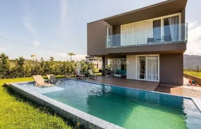 Casa em condomínio fechado com 5 quartos à venda na garopaba internacional, 350, centro, garopaba, 460 m2 por r$ 4.310.000