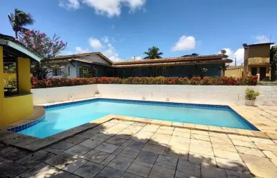 Sítio para venda possui 330 metros quadrados construídos com 4 quartos