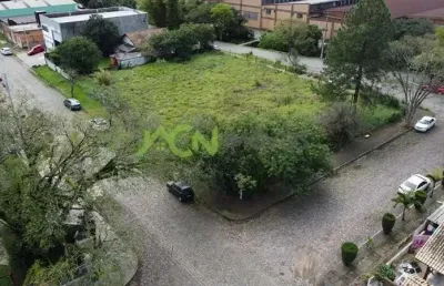 Área com 2.059,20m², 3 frentes, centro, estância velha