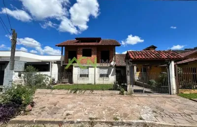 Casa para finalizar com amplo espaço e localização privilegiada