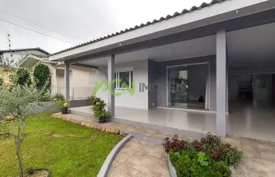 Casa com 4 dormitórios, bairro floresta em estância velha!!