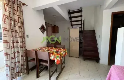 Apartamento duplex, 2 dormitórios, box coberto, próximo do mar em cidreira