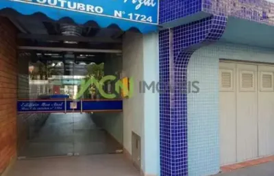 Apartamento no litoral, a 1 quadra do mar, com 1 dormitório, vaga de estacionamento interno, sala e cozinha, no centro de tramandaí