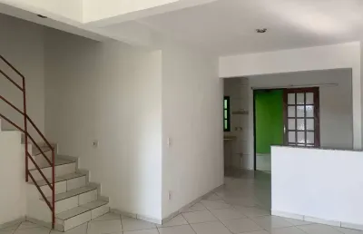 Casa com 3 quartos para alugar no Conjunto Habitacional São José dos Campos A, São José dos Campos 