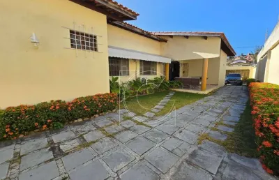 Casa plana, 195m², lote 16x33 (528m²), 4 dormitórios (2 suítes), fortaleza/ce