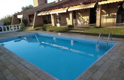 Maravilhosa casa espaçosa com piscina!  com 4 dormitórios, sendo 3 suítes, 440 m² - venda por r$ 1.710.000 ou aluguel por r$ 9.100/mês
