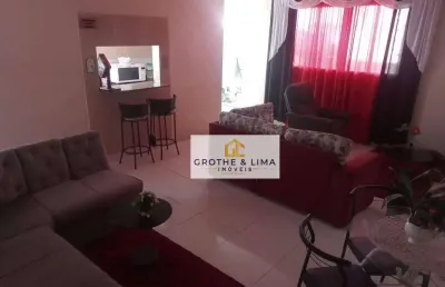 Imperdível sobrado duplex: 2 quartos, garagens cobertas em cada andar e localização privilegiada