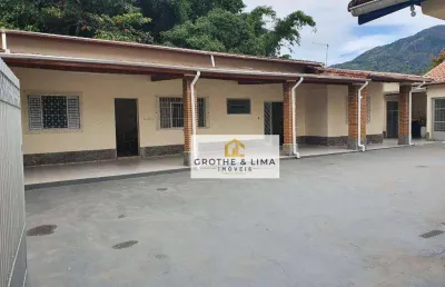 Casa 3 dormitórios - quintal amplo - caraguatatuba/sp