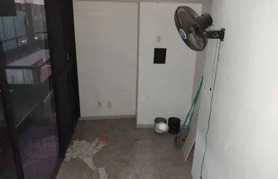 Ponto comercial para alugar na Rua José Bonifácio, 176, Sé, São Paulo