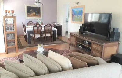Casa com 3 quartos à venda na Avenida Senador Casimiro da Rocha, 411, Mirandópolis, São Paulo
