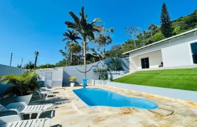 Casa com 3 quartos à venda na praia de fora, palhoça  por r$ 890.000