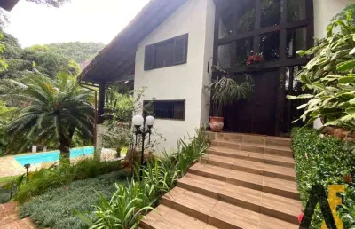 Excelente  casa aconchegante , em condomínio village da floresta