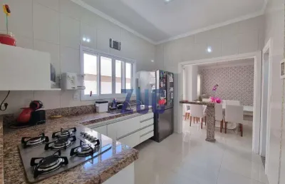 Casa à venda em valinhos, loteamento residencial santa gertrudes, com 3 suítes, com 170.6 m²