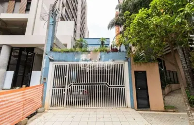 Casa com 2 quartos para alugar na Rua Alves Guimarães, Pinheiros, São Paulo