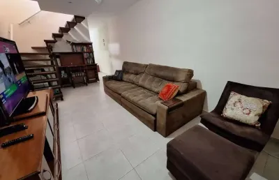 Sobrado de alto padrão - guilhermina - praia grande
