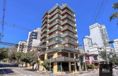 Apartamento 3 dormitórios, 1 suíte, lavabo, sala de cinema e 1 vaga de garagem.