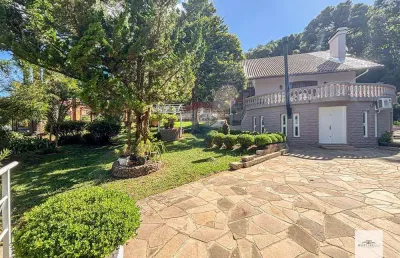 Lindíssima casa - padrão condomínio fechado - imóvel único e diferenciado.