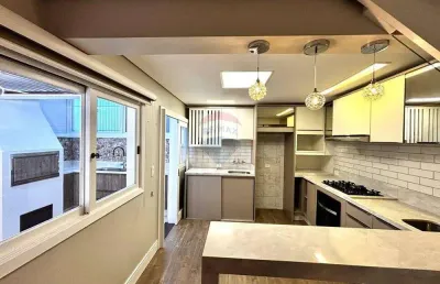 Casa com 3 quartos à venda na Rua Alcides Lahm de Andrade, 439, Sagrada Família, Caxias do Sul