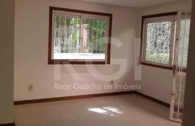 Casa com 3 quartos à venda na Rua Delfino Riet, Santo Antônio, Porto Alegre