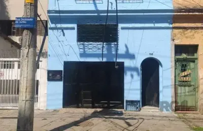 Casa com 4 quartos à venda na rua dezessete de junho, menino deus, porto alegre, 199 m2 por r$ 500.000