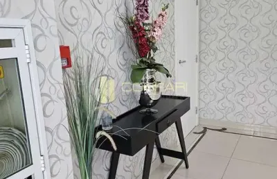 Apartamento mobiliado á venda com ótima localização na meia praia