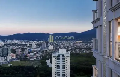 Apartamento com 3 quartos à venda na Rua 306, Meia Praia, Itapema