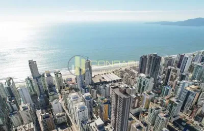 Apartamento com 4 quartos à venda na Rua 240, 233, Meia Praia, Itapema