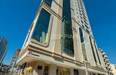 Apartamento com 4 quartos à venda na Rua 316, Meia Praia, Itapema