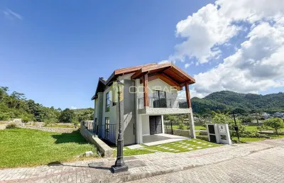 Casa com 4 quartos à venda na Rua 800 C, 320, Casa Branca, Itapema