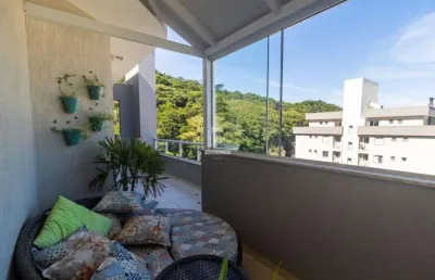 Ampla cobertura com 2 dormitórios pronta para morar