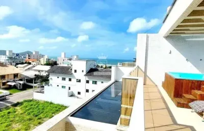 Cobertura duplex com jacuzzi a menos de 200 mts do mar em canto grande!
