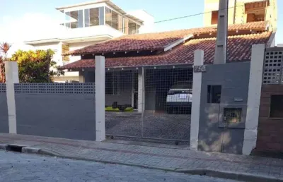 Casa com 3 dormitórios e 175m² no bairro josé amândio