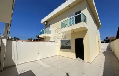 Sobrado lado praia 500mts do mar com espaço para fazer piscina em itanhaém!