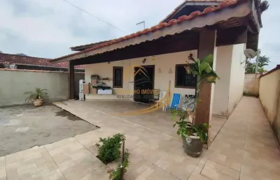 Casa isolada usada perto do mar para venda em itanhaém!