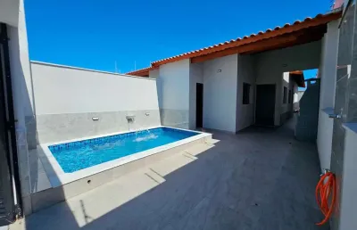 Super oportunidade!! 03 dormitórios 400mts do mar com piscina em itanhaém!