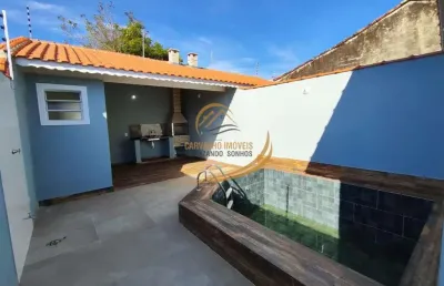 Casa geminada com 03 dorm lado praia piscina e churrasqueira em itanhaém!