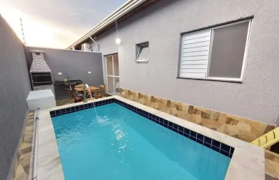Casa mobiliada em condomínio fechado com piscina individual para venda em itanhaém!!