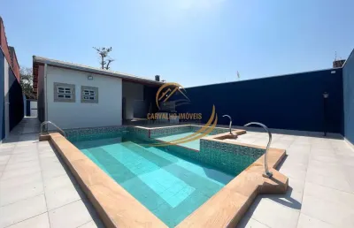 Casa isolada com baita terreno, 03 suítes, 500 metros do mar em itanhaém!!