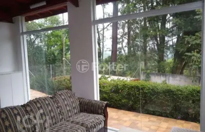 Casa em condomínio fechado com 3 quartos à venda na rua nilo, 12, chácara represinha, cotia, 140 m2 por r$ 870.000