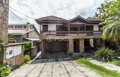 Casa em condomínio fechado com 4 quartos à venda na alameda tambaqui, 27, alphaville, santana de parnaíba, 635 m2 por r$ 2.665.000