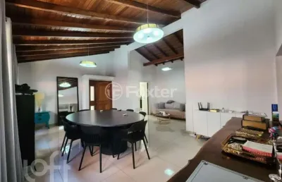 Casa em condomínio fechado com 5 quartos à venda na avenida estácio de sá, 1756, são paulo ii, cotia, 238 m2 por r$ 1.300.000