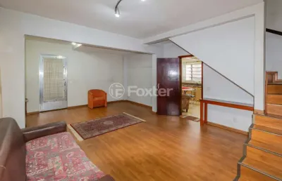 Casa com 4 quartos à venda na rua itatiaia, 240, vila guarani, são paulo, 243 m2 por r$ 990.000