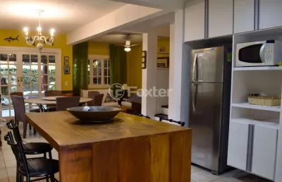 Casa em condomínio fechado com 4 quartos à venda na avenida mãe bernarda, 988, juquehy, são sebastião, 140 m2 por r$ 2.500.000