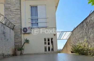 Casa com 3 quartos à venda na rua japão, 300, jardim são luís, santana de parnaíba, 156 m2 por r$ 840.000